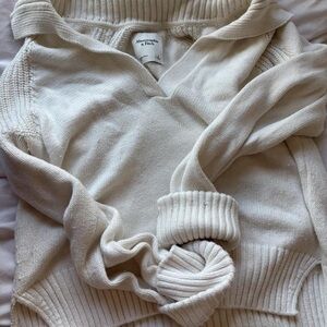 Abercrombie & Fitch Off-White Turtleneck Sweater